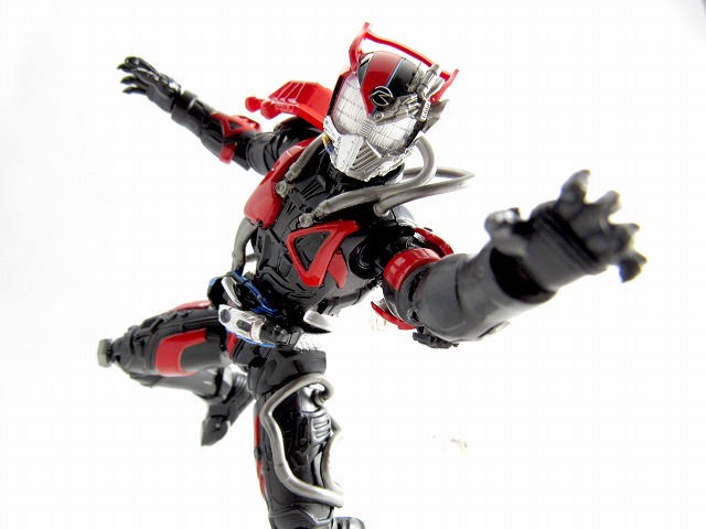 S.H.フィギュアーツ　仮面ライダー超デッドヒートドライブ　レビュー