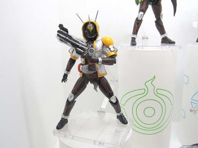 魂フィーチャーズ2016 S.H.フィギュアーツ 仮面ライダーゴースト