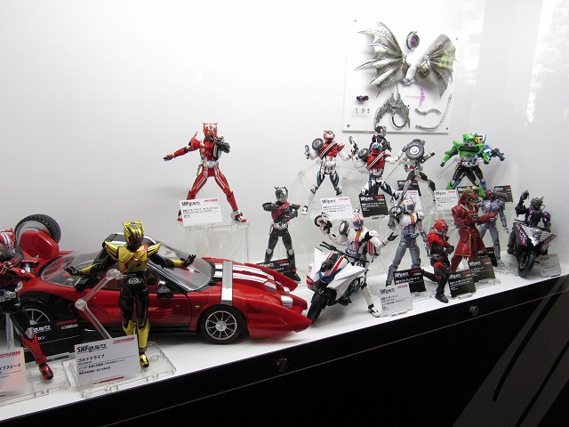 魂フィーチャーズ2016 S.H.フィギュアーツ 仮面ライダードライブ