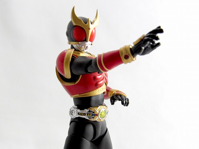 S.H.フィギュアーツ　仮面ライダークウガ　ライジングマイティ　真骨彫製法　レビュー 