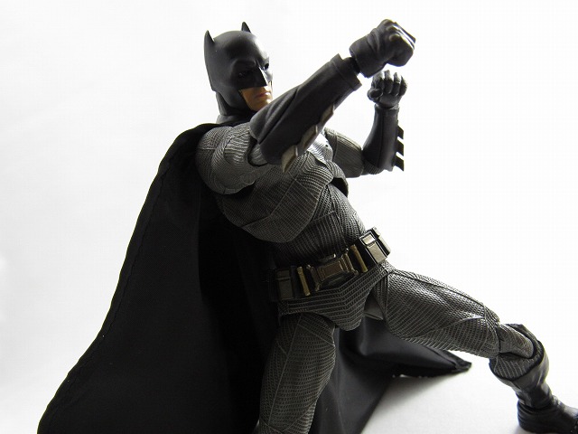 MAFEX マフェックス　バットマン(バットマンVSスーパーマン)　レビュー 