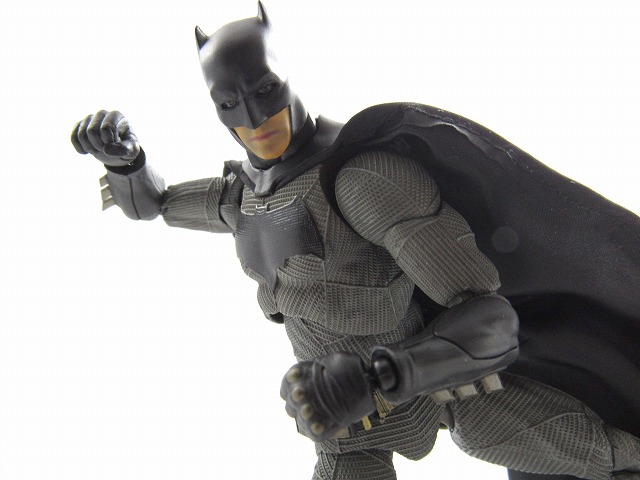 MAFEX マフェックス　バットマン(バットマンVSスーパーマン)　レビュー 