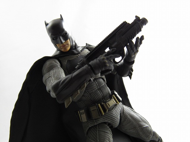 MAFEX マフェックス　バットマン(バットマンVSスーパーマン)　レビュー 