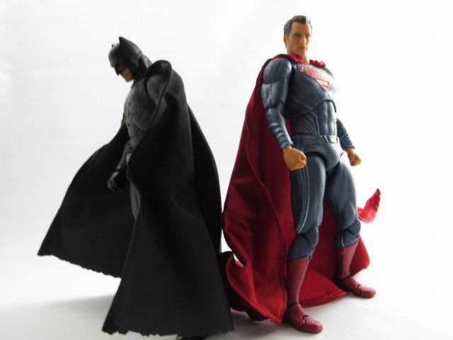 MAFEX マフェックス　バットマン(バットマンVSスーパーマン)　レビュー 