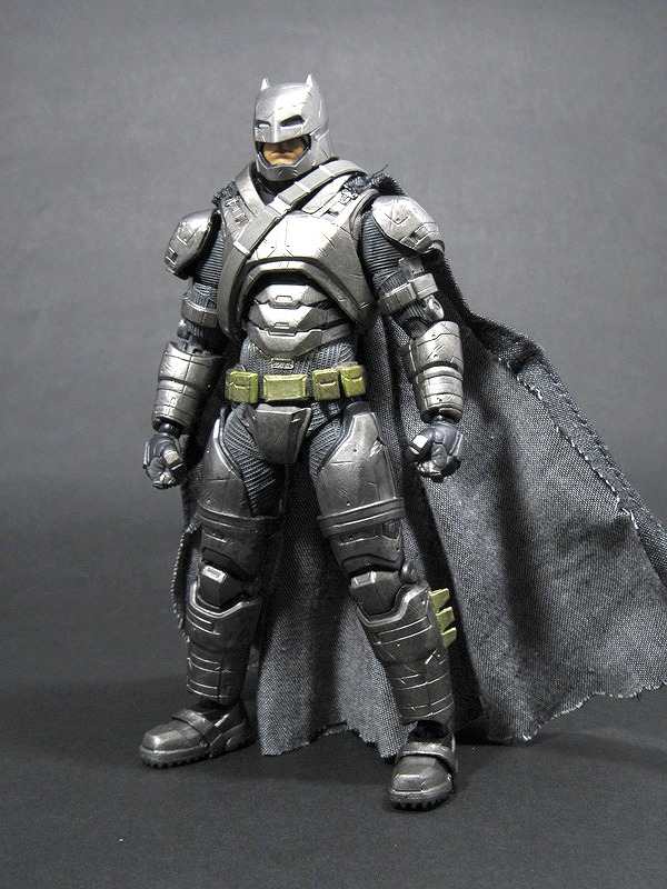 MAFEX　マフェックス　アーマードバットマン　バットマンVSスーパーマン　レビュー レビュー