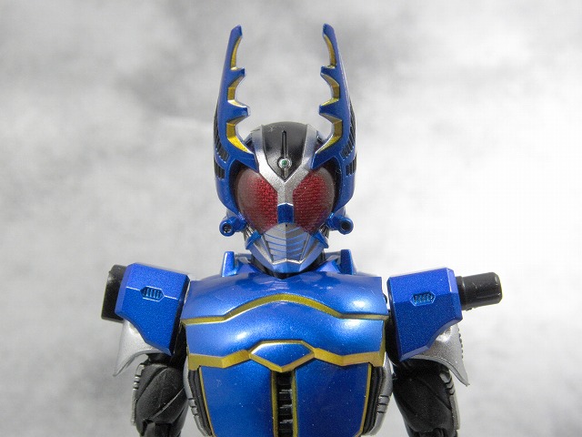 S.H.フィギュアーツ 仮面ライダーガタック ライダーフォーム　真骨彫製法　　レビュー