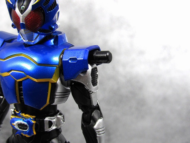 S.H.フィギュアーツ 仮面ライダーガタック ライダーフォーム　真骨彫製法　　レビュー