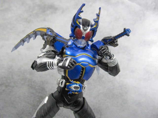 S.H.フィギュアーツ 仮面ライダーガタック ライダーフォーム　真骨彫製法　　レビュー 