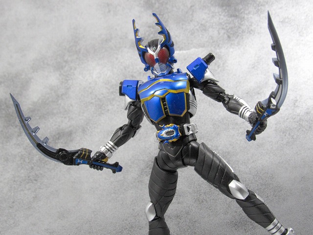 S.H.フィギュアーツ 仮面ライダーガタック ライダーフォーム　真骨彫製法　　レビュー