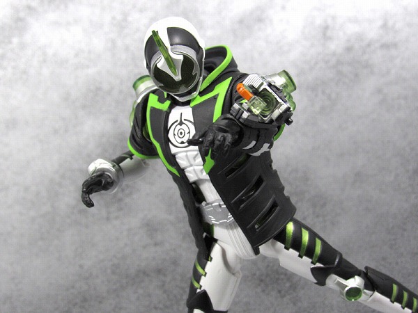 S.H.フィギュアーツ　仮面ライダーネクロム　レビュー 