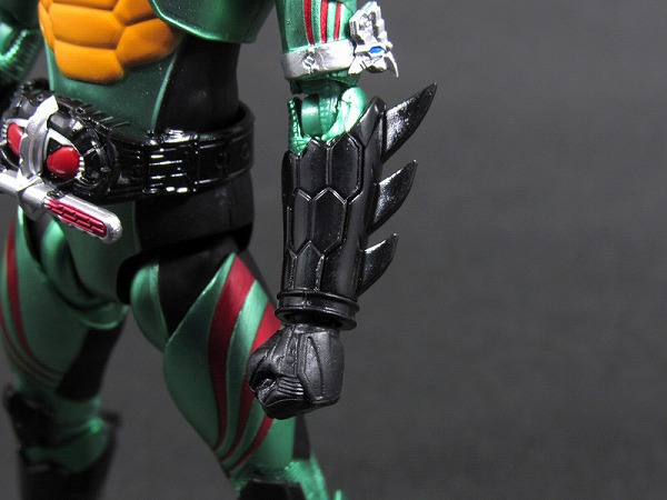 S.H.フィギュアーツ　仮面ライダーアマゾンオメガ　レビュー