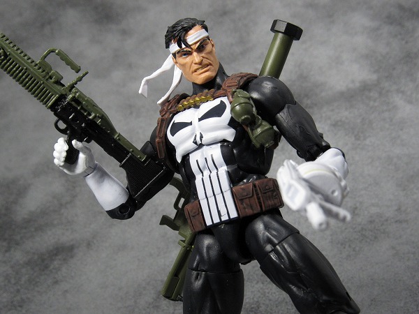 マーベル・レジェンド MARVEL LEGENDS パニッシャー PUNISHER　レビュー　アクション