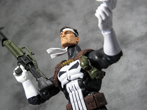 マーベル・レジェンド MARVEL LEGENDS パニッシャー PUNISHER　レビュー