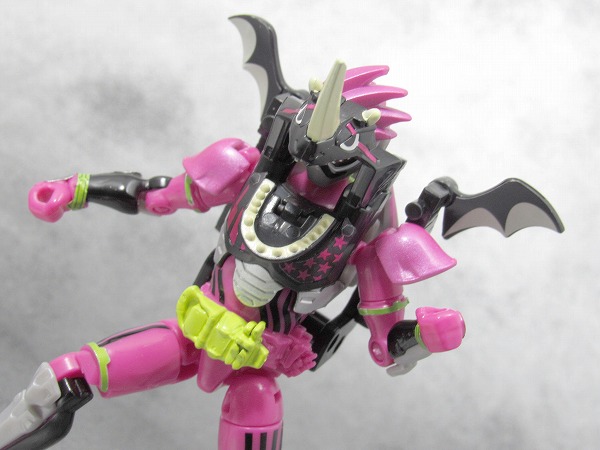 装動　仮面ライダーエグゼイド　STAGE4　レベル5　ドラゴナイトハンター　ハンターゲーマーレベル5　ゴーストゲーマー　レベル1　バグスターレビュー