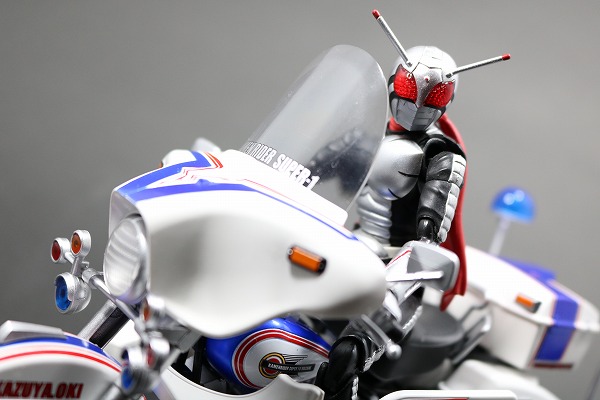 S.H.フィギュアーツ　Vマシーン　仮面ライダースーパー1　レビュー 