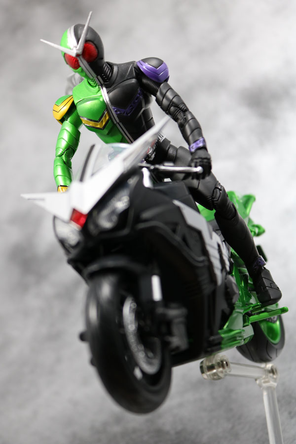 S.H.フィギュアーツ　ハードボイルダー　仮面ライダーW　レビュー 