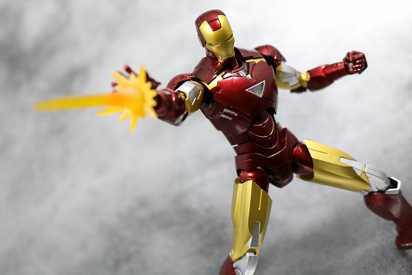 S.H.フィギュアーツ　アイアンマン　マーク6　IRONMAN　レビュー 