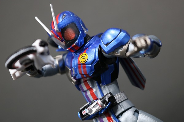 S.H.フィギュアーツ　仮面ライダーマッハチェイサー　レビュー