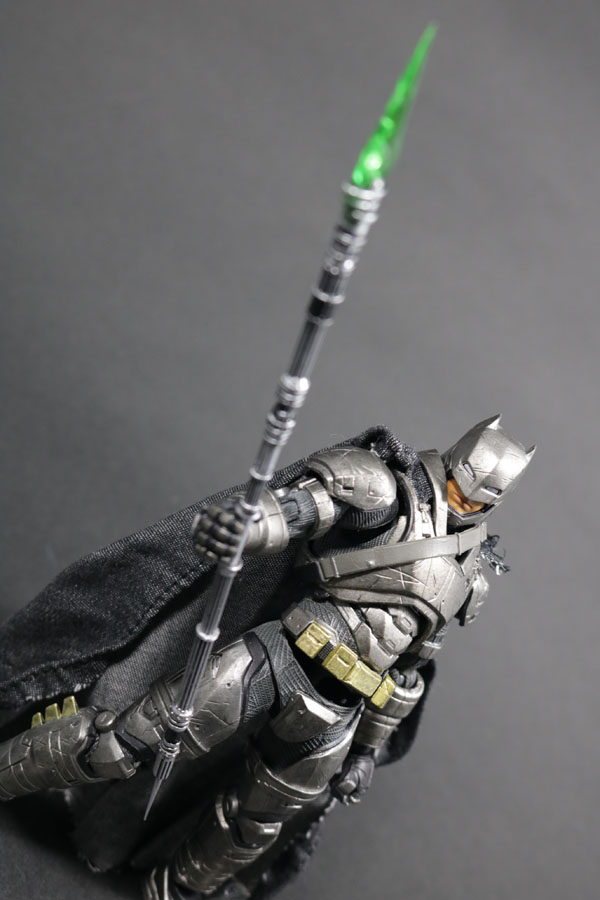 MAFEX　ナイトメアバットマン　レビュー　アクション