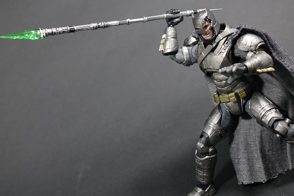 MAFEX　ナイトメアバットマン　レビュー　アクション