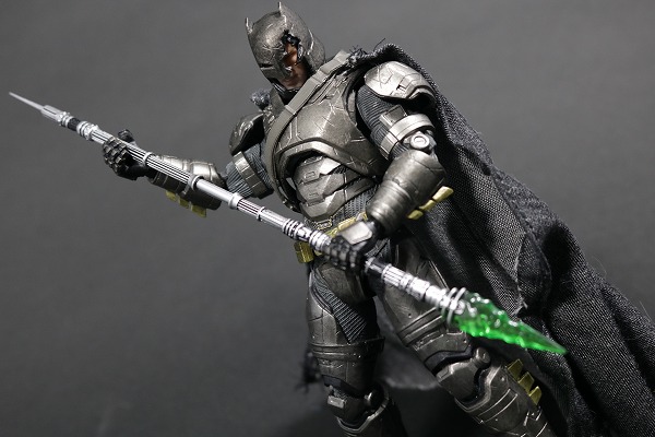 MAFEX　ナイトメアバットマン　レビュー　アクション