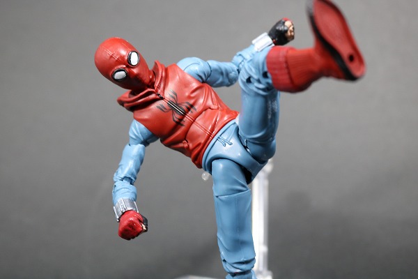 マーベルレジェンド　スパイダーマン　ホームメイドスーツ　MARVEL LEGENDS SPIDERMAN HOMEMADE SUIT　レビュー　アクション