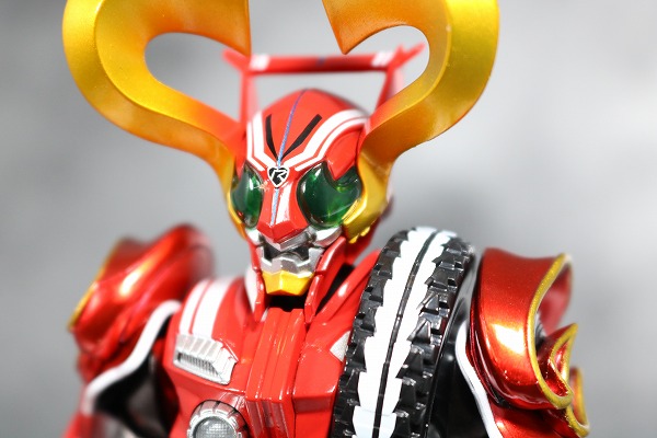 S.H.フィギュアーツ　仮面ライダーハート　レビュー