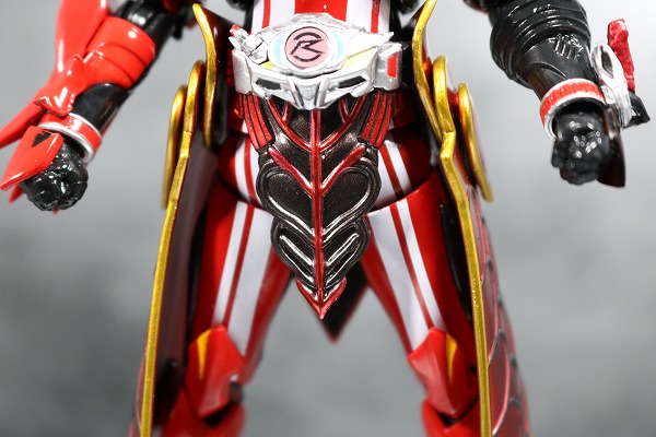 S.H.フィギュアーツ　仮面ライダーハート　レビュー