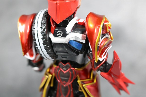 S.H.フィギュアーツ　仮面ライダーハート　レビュー