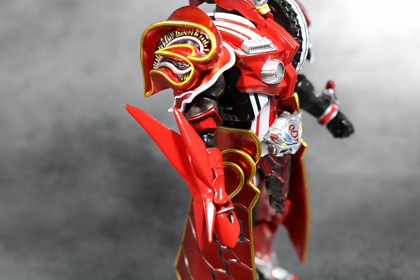 S.H.フィギュアーツ　仮面ライダーハート　レビュー