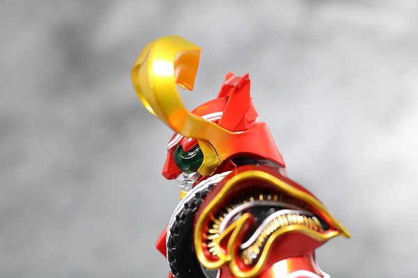 S.H.フィギュアーツ　仮面ライダーハート　レビュー