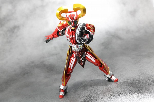 S.H.フィギュアーツ　仮面ライダーハート　レビュー 