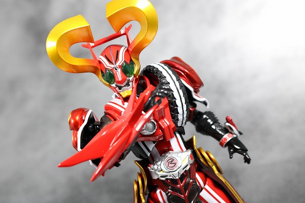 S.H.フィギュアーツ　仮面ライダーハート　レビュー 