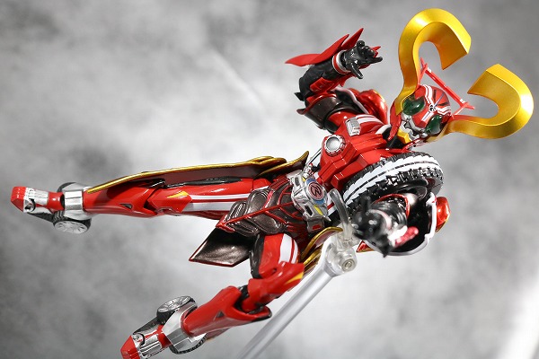 S.H.フィギュアーツ　仮面ライダーハート　レビュー