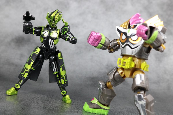 装動　仮面ライダーエグゼイド　STAGE8　仮面ライダーエグゼイド　クロノス　ライドプレイヤー　ウィザードゲーマー　ガイムゲーマー　レビュー