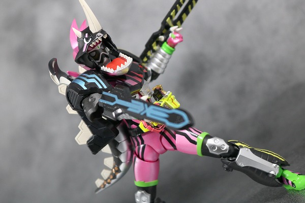 S.H.フィギュアーツ　仮面ライダーエグゼイド　ハンターアクションゲーマーレベル5（フルドラゴン）　レビュー 