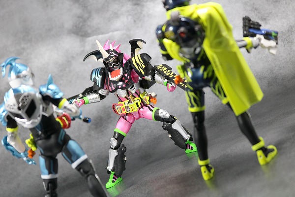 S.H.フィギュアーツ　仮面ライダーエグゼイド　ハンターアクションゲーマーレベル5（フルドラゴン）　レビュー 