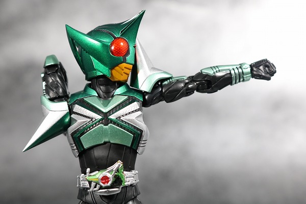 S.H.フィギュアーツ　仮面ライダーキックホッパー　真骨彫製法　レビュー