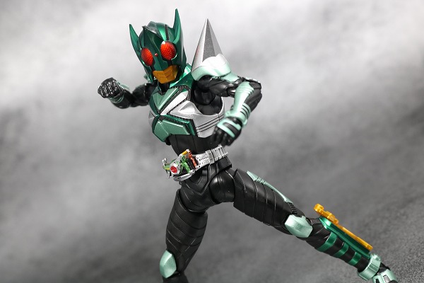 S.H.フィギュアーツ　仮面ライダーキックホッパー　真骨彫製法　レビュー 