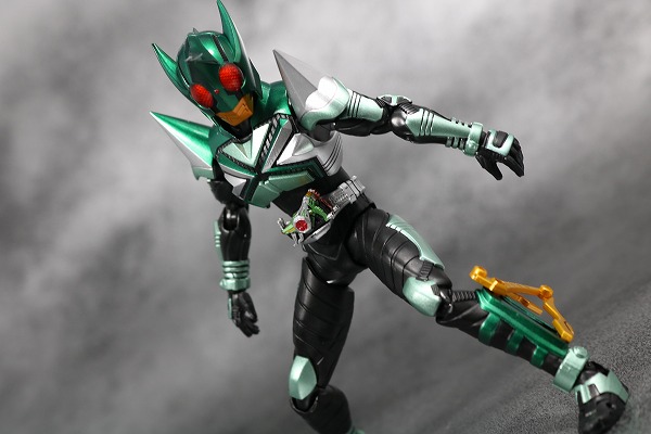 S.H.フィギュアーツ　仮面ライダーキックホッパー　真骨彫製法　レビュー 