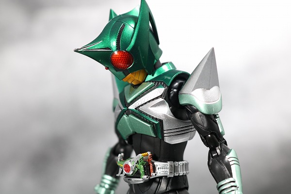 S.H.フィギュアーツ　仮面ライダーキックホッパー　真骨彫製法　レビュー 