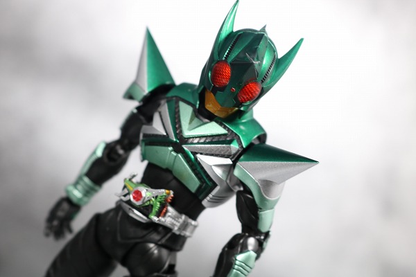 S.H.フィギュアーツ　仮面ライダーキックホッパー　真骨彫製法　レビュー 