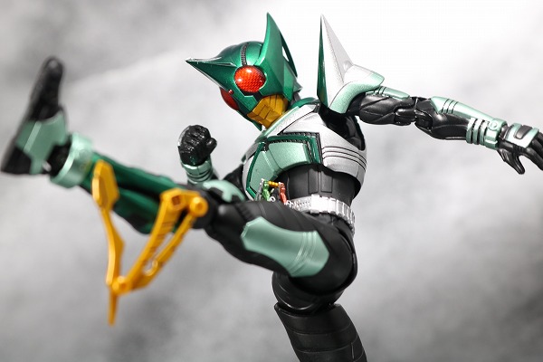 S.H.フィギュアーツ　仮面ライダーキックホッパー　真骨彫製法　レビュー