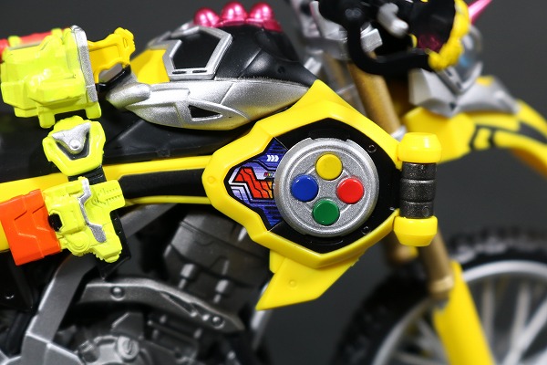 S.H.フィギュアーツ　仮面ライダーレーザー　バイクゲーマー　レベル2　レビュー