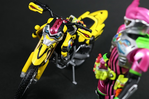 S.H.フィギュアーツ　仮面ライダーレーザー　バイクゲーマー　レベル2　レビュー 