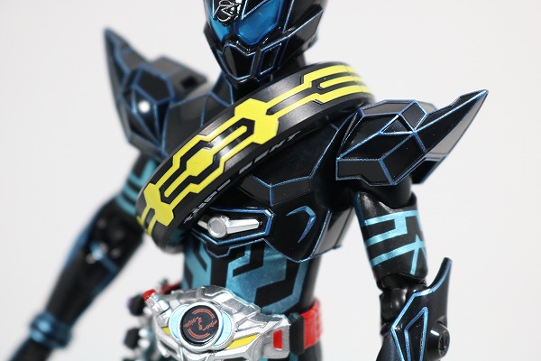 S.H.フィギュアーツ　仮面ライダーダークドライブ　タイプネクスト　レビュー