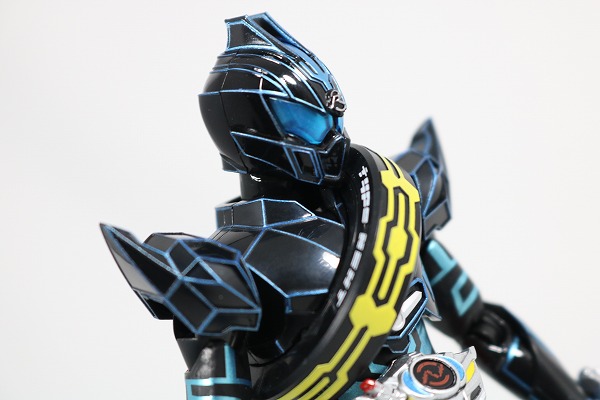 S.H.フィギュアーツ　仮面ライダーダークドライブ　タイプネクスト　レビュー 