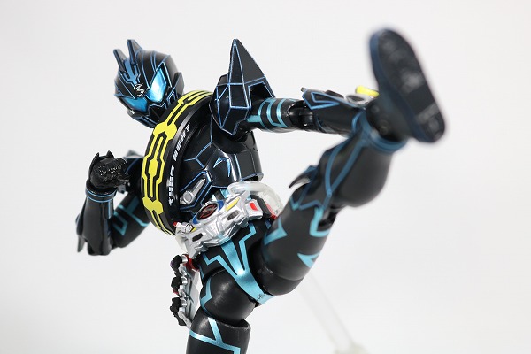 S.H.フィギュアーツ　仮面ライダーダークドライブ　タイプネクスト　レビュー 