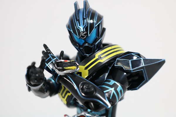 S.H.フィギュアーツ　仮面ライダーダークドライブ　タイプネクスト　レビュー 