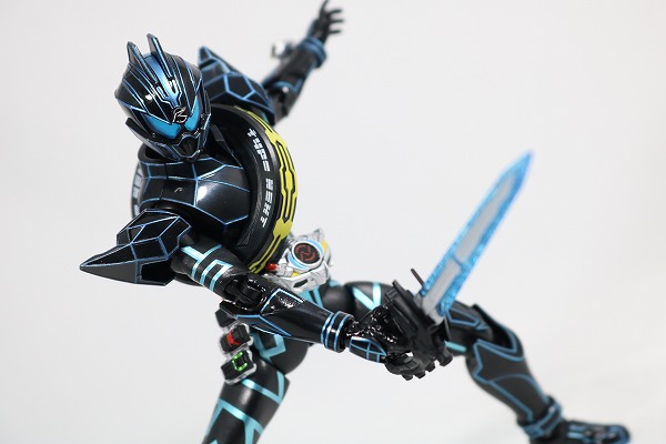 S.H.フィギュアーツ　仮面ライダーダークドライブ　タイプネクスト　レビュー 